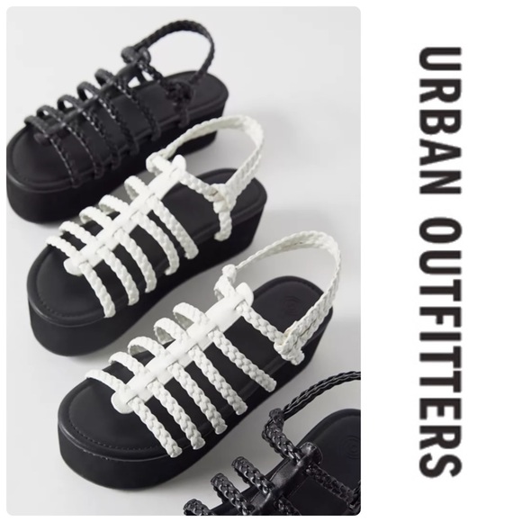 Urban Outfitters Platform Fisherman Sandal - Picture 2 of 5